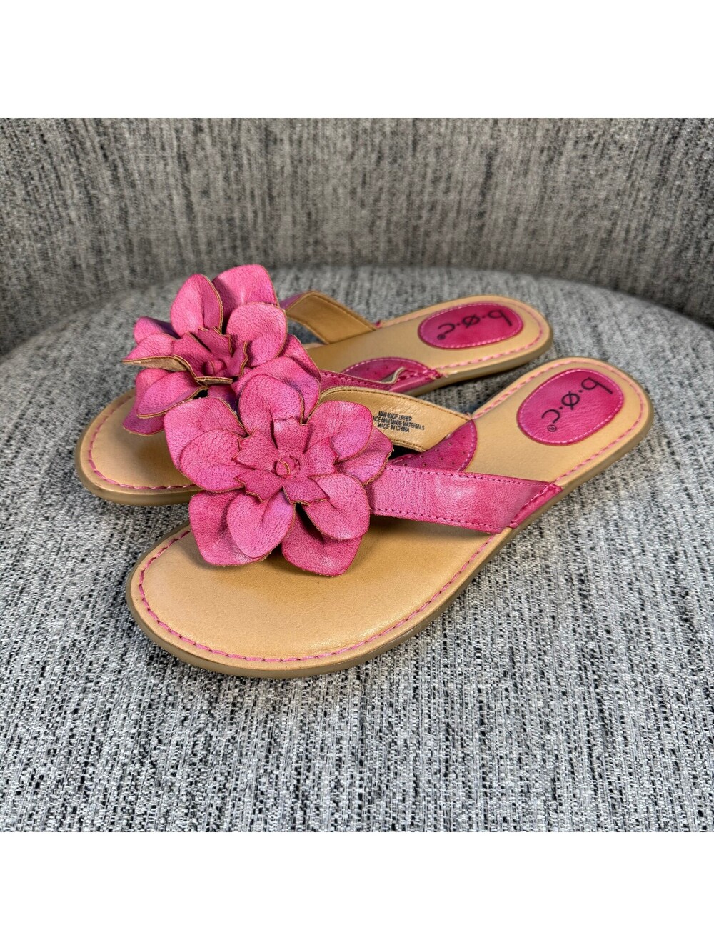 b.o.c. Born Concept Pink Floral 3D Flower Thong Sandals Size 8M Boho